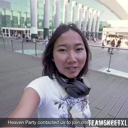 Luna X in 'Team Skeet' Lingerie at the Hotel (Thumbnail 1)