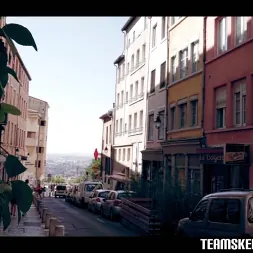 Luna X in Lyon (Photo 1) Luna X in 'Team Skeet' Lyon (Thumbnail 1)