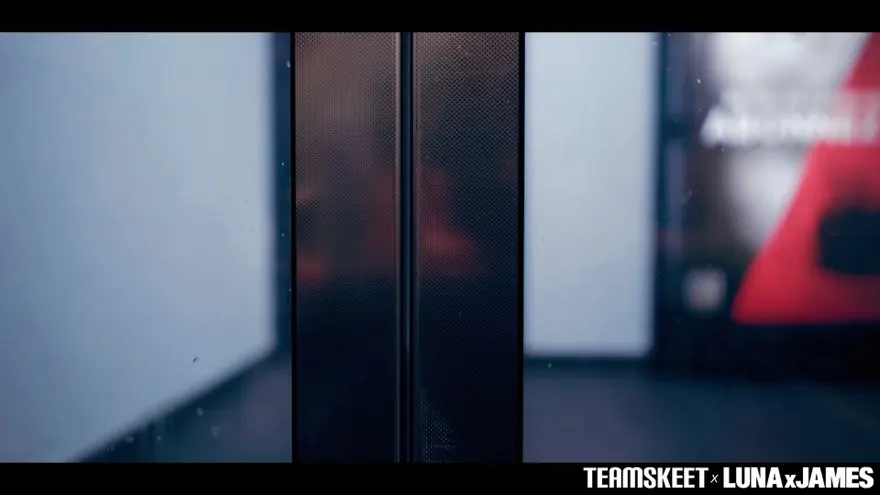 Luna X in 'Lyon' from 'Team Skeet' (Photo 4) Team Skeet 'Lyon' starring Luna X (Photo 4)