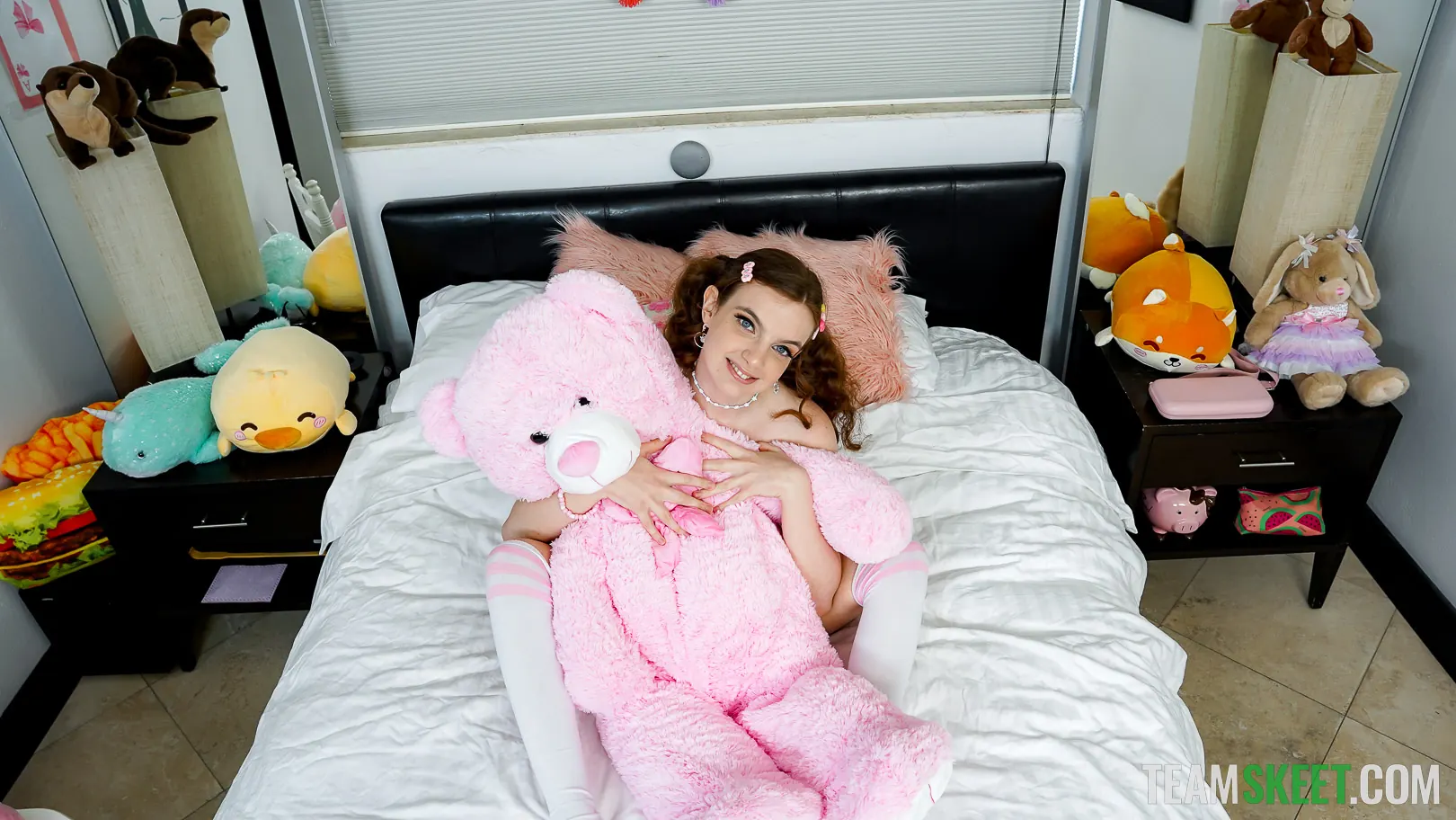 Team Skeet '¿Dónde pongo mi lengua?' protagonizando Marina Vaylor (foto 28)