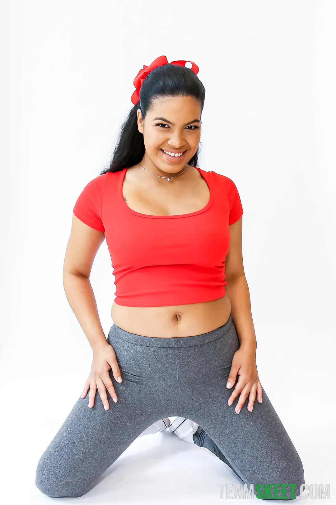 Team Skeet 'Squirt for the Camera' starring Maya Farrell (Photo 7)