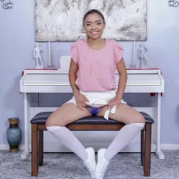 Mechi Medina en 'Team Skeet' Deshaciendo mi pecado (Miniatura 6)