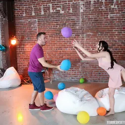 Megan Sage en Te amo, te odio (foto 6) Megan Sage en 'Team Skeet' Te amo, te odio (Miniatura 6)