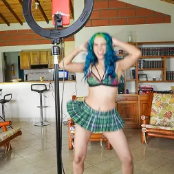 Min Galilea in Huge Delivery Fee (Photo 27) Min Galilea in 'Team Skeet' Huge Delivery Fee (Thumbnail 27)