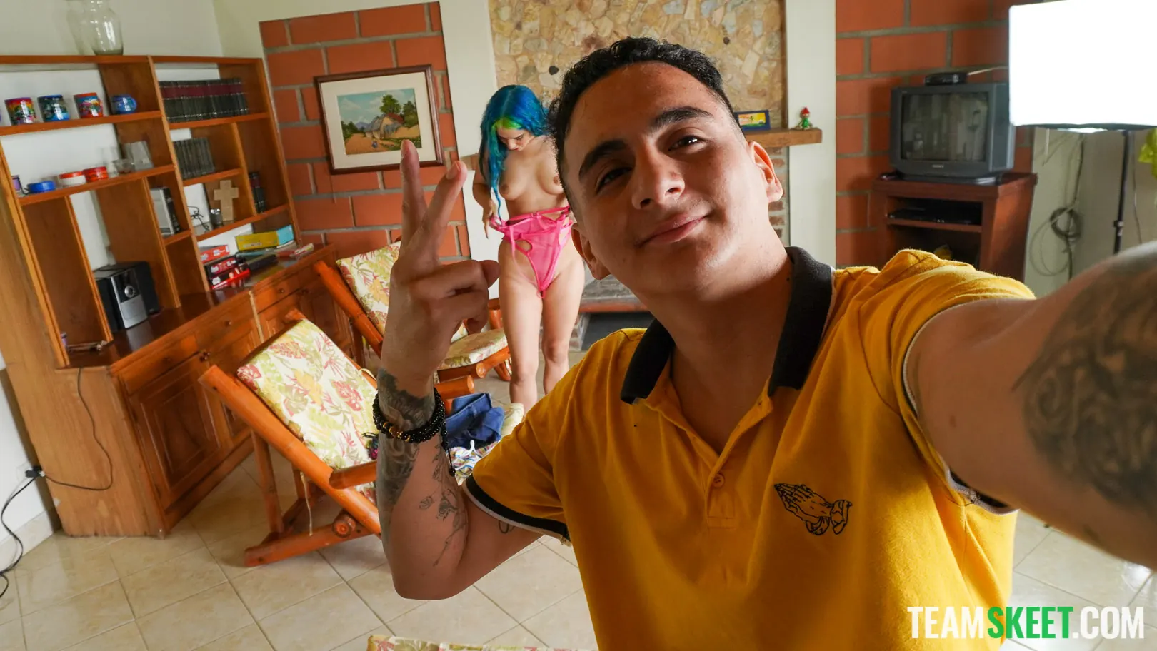 Min Galilea in 'Huge Delivery Fee' from 'Team Skeet' (Photo 45) Team Skeet 'Huge Delivery Fee' starring Min Galilea (Photo 45)