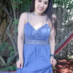 Mina Moon en 'Team Skeet' Dinero por bienes (Miniatura 1)