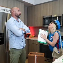 Minxx Marley en 'Team Skeet' Tratar con cuidado (Miniatura 42)