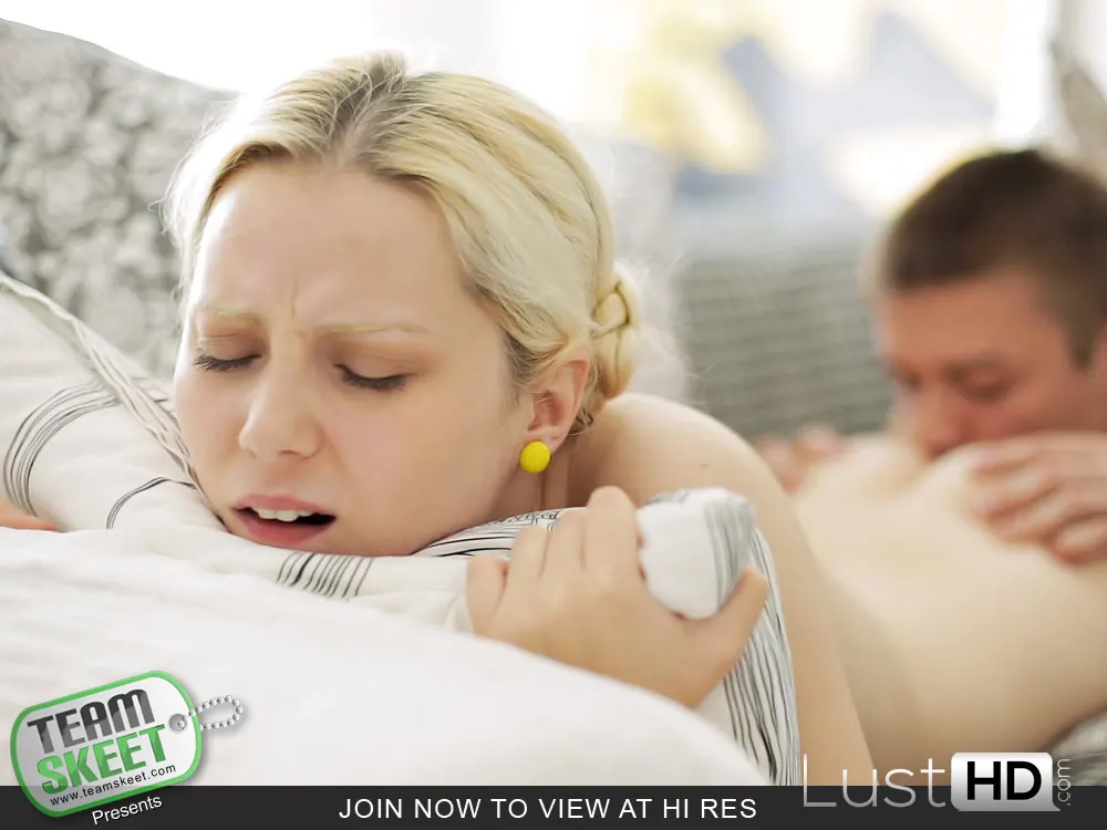 Team Skeet 'Pero aún no estoy listo' protagonizando Mirta (foto 9)