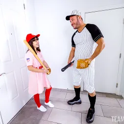 Mochi Mona en 'Team Skeet' ¡Mochi juega a la pelota! (Miniatura 36)