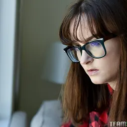 Moka Mora en 'Team Skeet' Las putas antes que los hermanos (Miniatura 26)