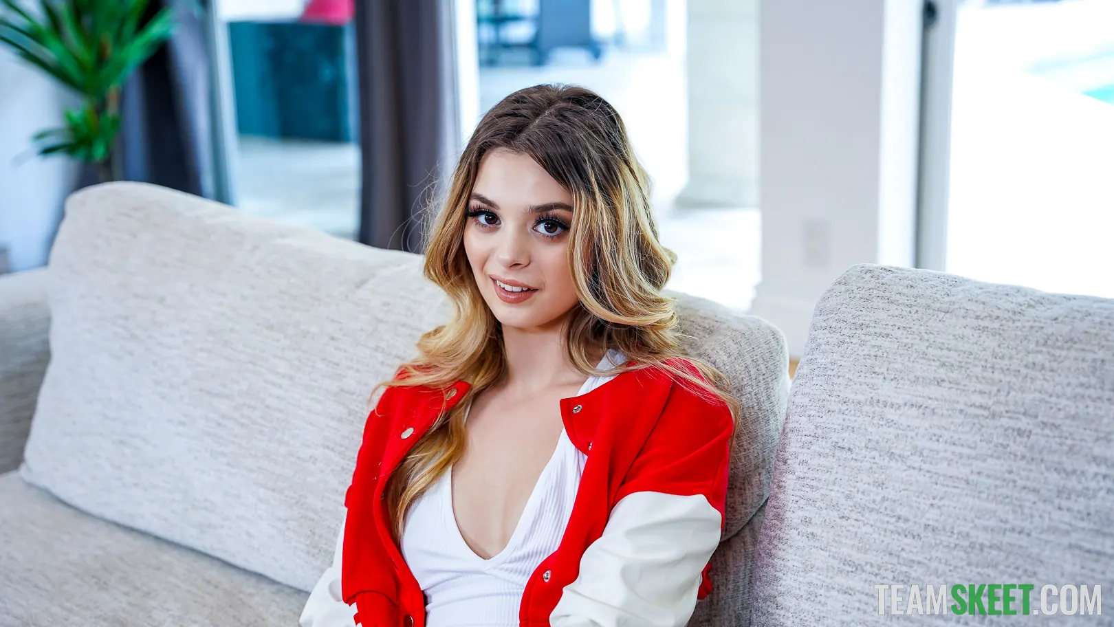 Team Skeet 'I'm a Physical Actress' starring Molly Little (Photo 54)