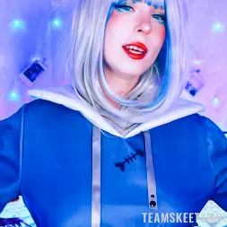 Molly RedWolf in Horny and Sweet Anime Chick (Photo 1) Molly RedWolf in 'Team Skeet' Horny and Sweet Anime Chick (Thumbnail 1)