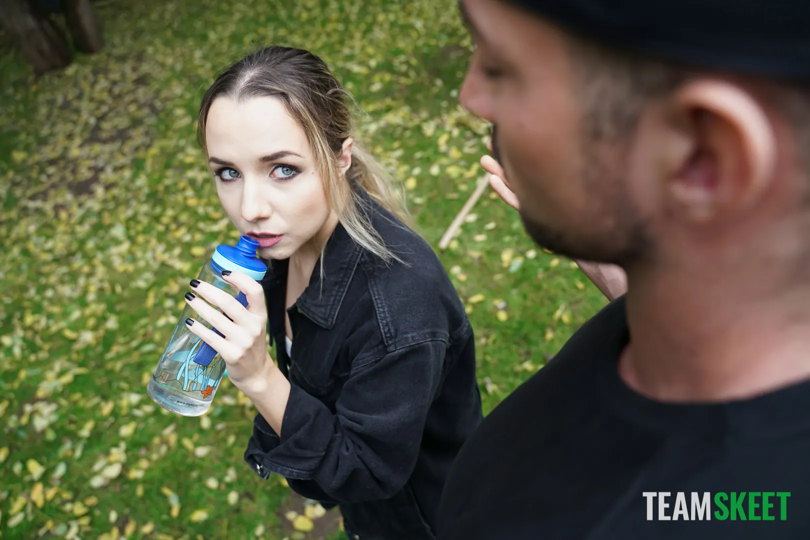 Team Skeet 'El pequeño jardinero' protagonizando Mona Blue (foto 72)