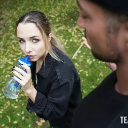 Mona Blue en 'Team Skeet' El pequeño jardinero (Miniatura 72)