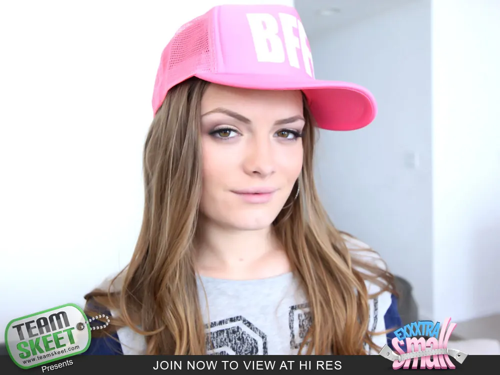 Team Skeet 'Help Me Up, Mister!' starring Monica Rise (Photo 8)