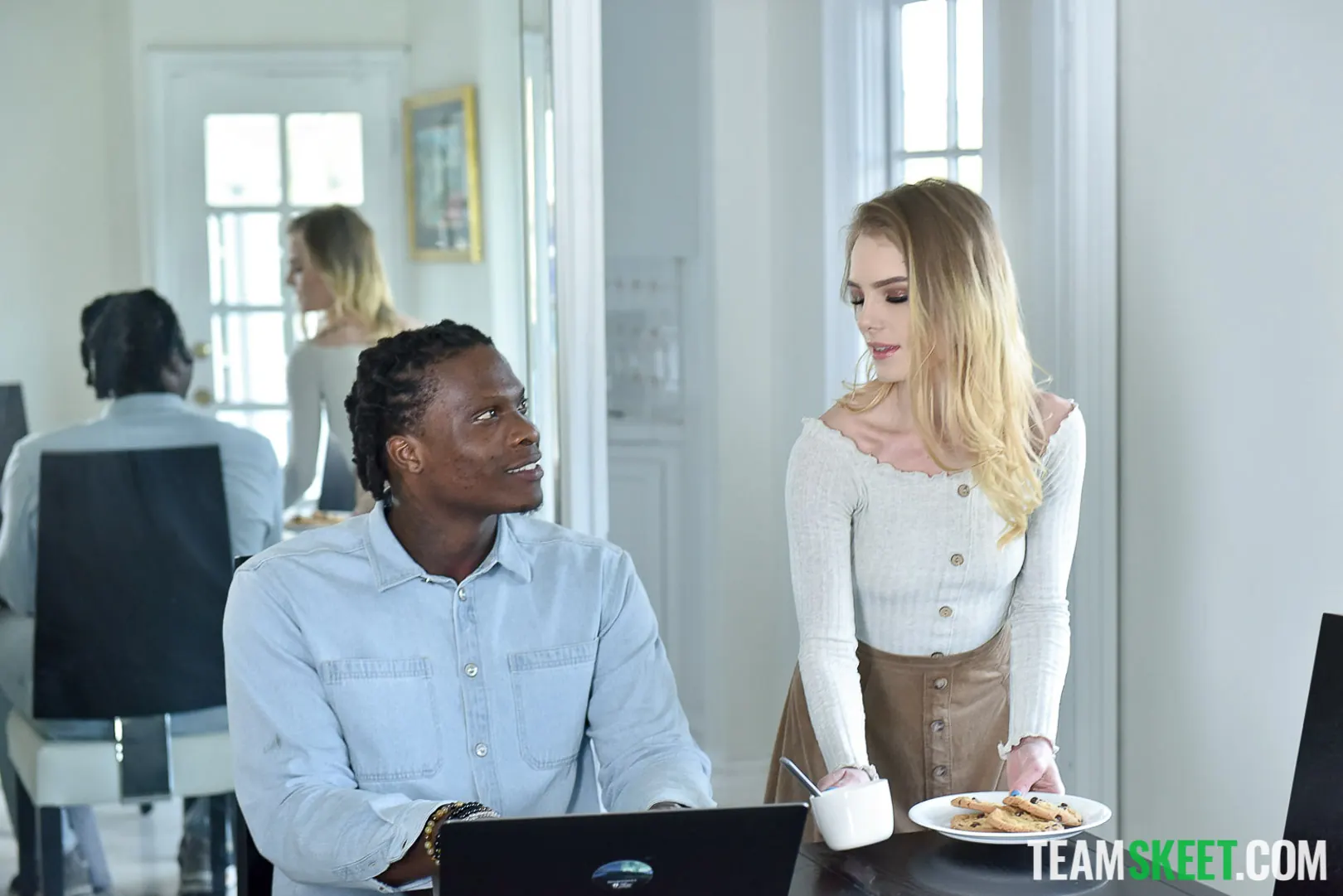 Natalie Knight in 'One Final Task' from 'Team Skeet' (Photo 21) Team Skeet 'One Final Task' starring Natalie Knight (Photo 21)