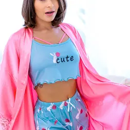 Nicole Aria en 'Team Skeet' Doble los besos (Miniatura 25)