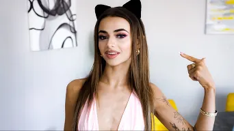 Nikki Nicole en 'El gato siempre se folla al ratón'