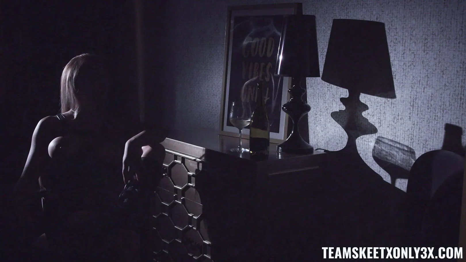 Team Skeet 'Los captores más sexys' protagonizando Nikky Thorne (foto 1)