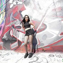 Paulina Ruiz en En lo más bajo (foto 5) Paulina Ruiz en 'Team Skeet' En lo más bajo (Miniatura 5)