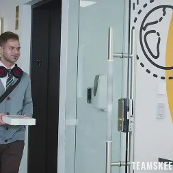 Penelope Kay en 'Team Skeet' Dispara tu tiro: 'Una película de uso libre' (Miniatura 1)