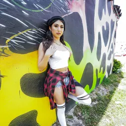 Penelope Woods in 'Team Skeet' NOT Catfished (Thumbnail 4)