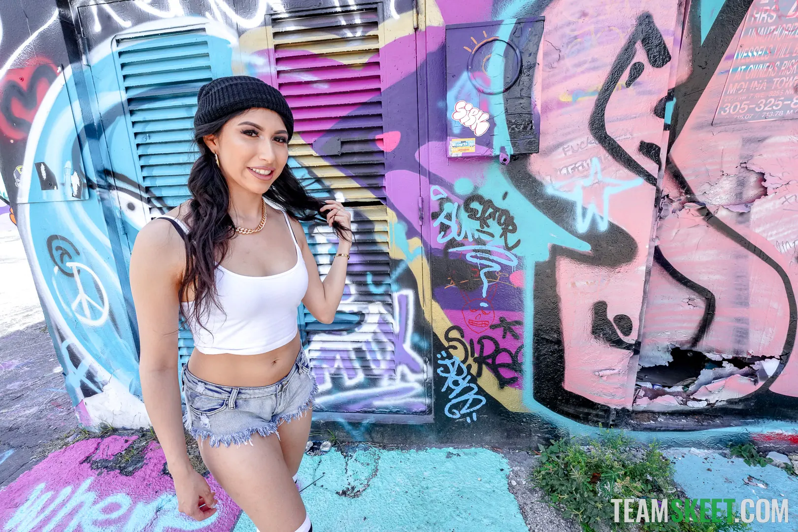 Team Skeet 'NOT Catfished' starring Penelope Woods (Photo 16)