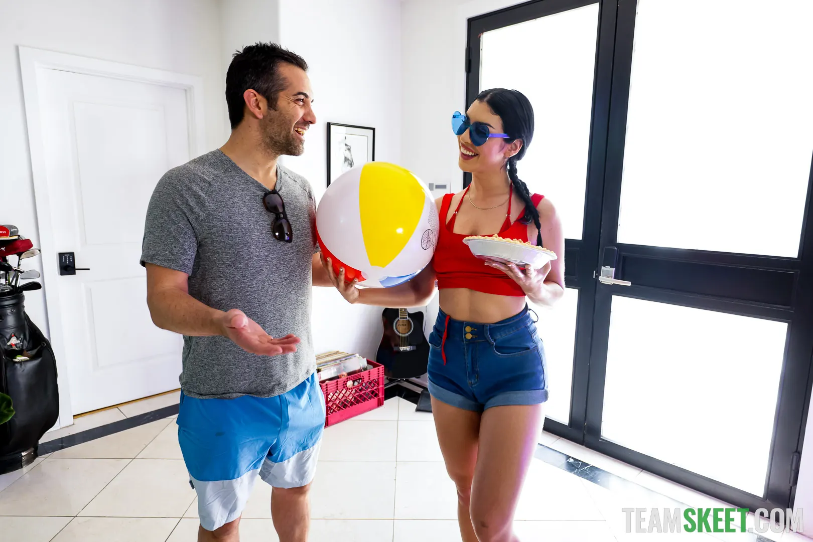 Team Skeet 'Curves Worth Remembering' starring Queenie Sateen (Photo 48)