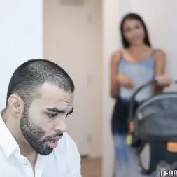 Rachel Rivers en La trama del coño adolescente embarazada (foto 20) Rachel Rivers en 'Team Skeet' La trama del coño adolescente embarazada (Miniatura 20)