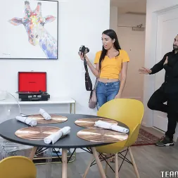 Rachel Rivers en La trama del coño adolescente embarazada (foto 30) Rachel Rivers en 'Team Skeet' La trama del coño adolescente embarazada (Miniatura 30)