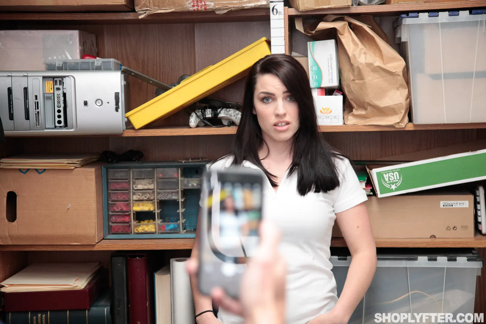 Team Skeet 'Case No. 901154' starring Raven Reign (Photo 28)