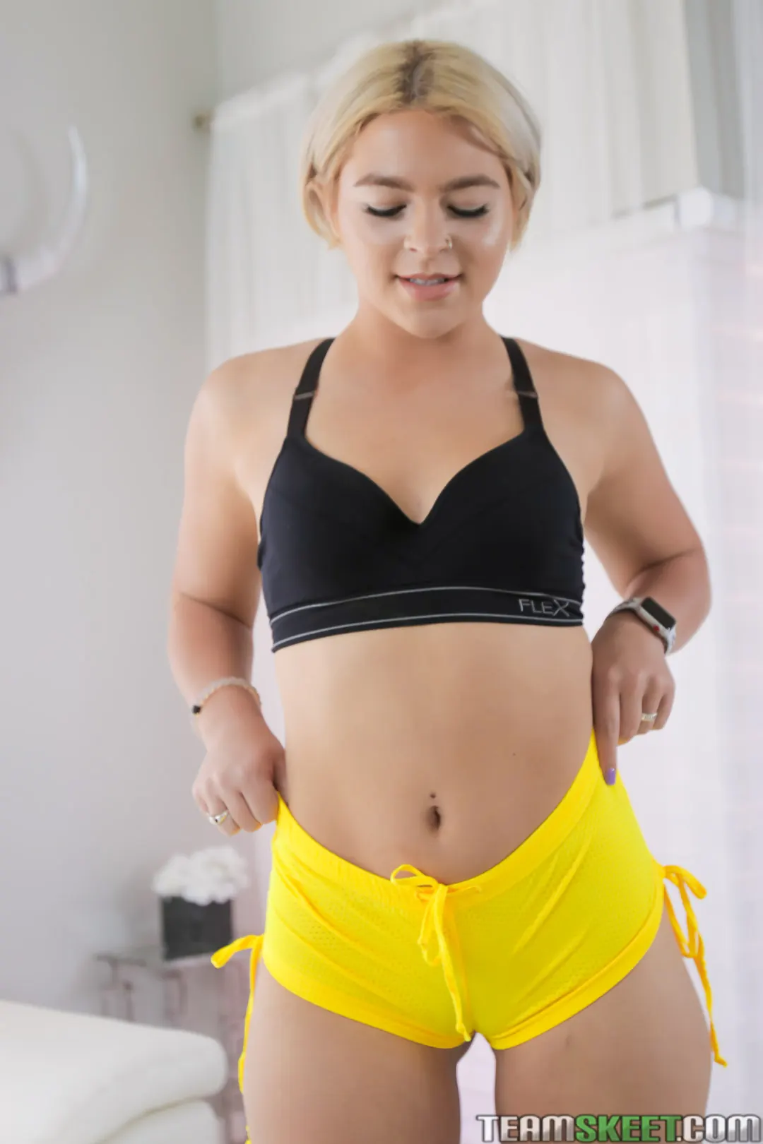 Team Skeet 'Rubia tetona ejercita su coño apretado' protagonizando Rharri Rhound (foto 9)