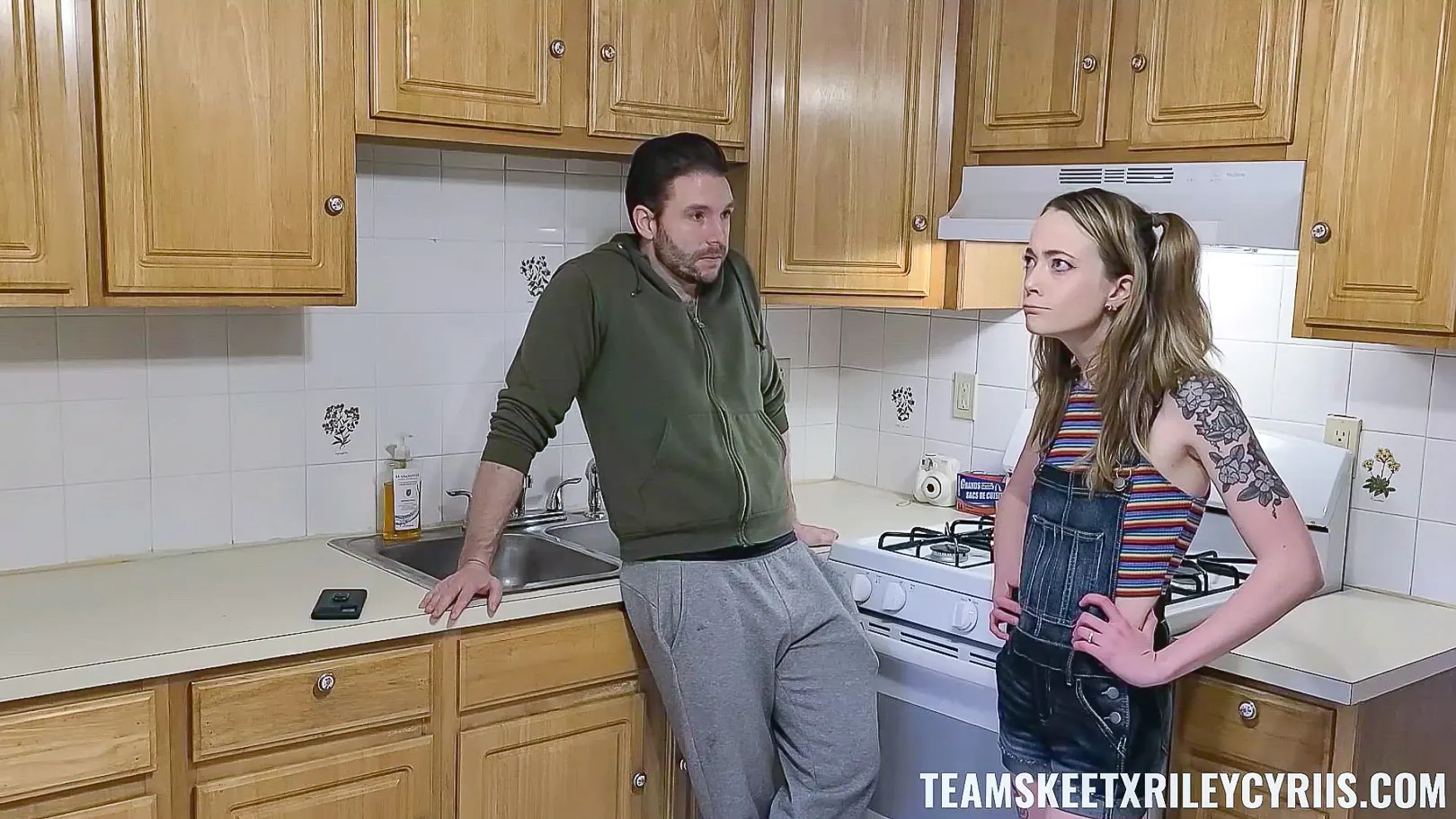 Riley Cyriis in 'Bending the Rules' from 'Team Skeet' (Photo 1) Team Skeet 'Bending the Rules' starring Riley Cyriis (Photo 1)