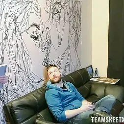 Riley Cyriis en 'Team Skeet' Sanando un corazón roto (Miniatura 1)