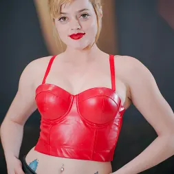 Sage Pillar en Caminando en la naturaleza (foto 1) Sage Pillar en 'Team Skeet' Caminando en la naturaleza (Miniatura 1)