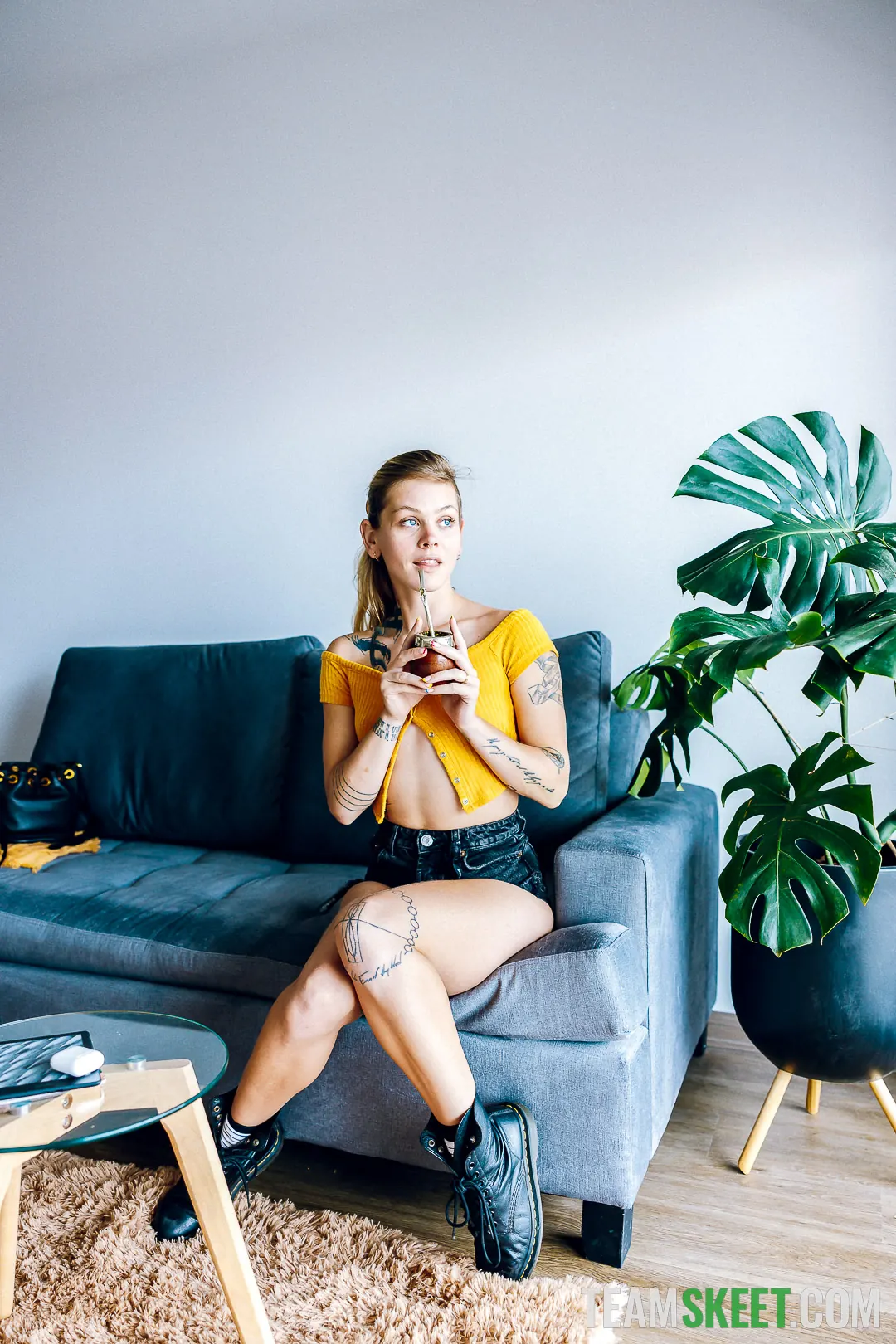 SammmNextDoor in 'Show Me Around' from 'Team Skeet' (Photo 1) Team Skeet 'Show Me Around' starring SammmNextDoor (Photo 1)