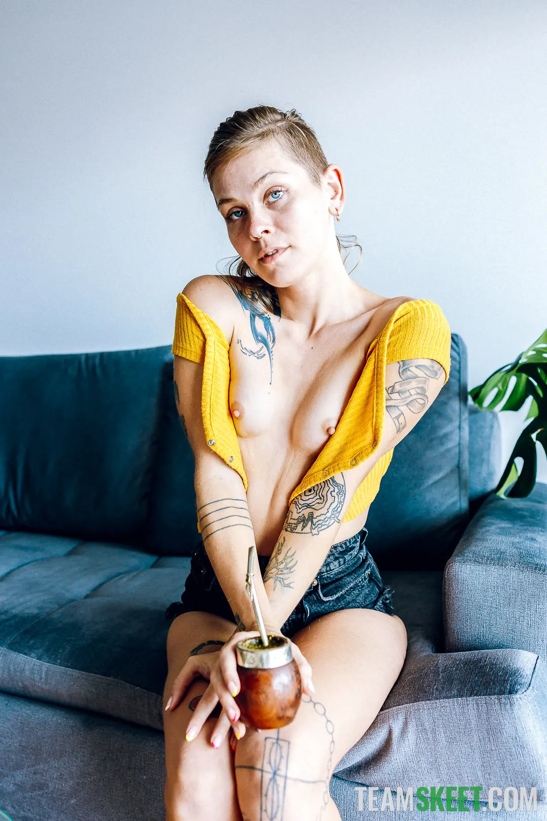 SammmNextDoor in 'Show Me Around' from 'Team Skeet' (Photo 4) Team Skeet 'Show Me Around' starring SammmNextDoor (Photo 4)