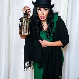 Sheena Ryder en 'Team Skeet' Sheena aparece en la lista de los malos (Miniatura 25)