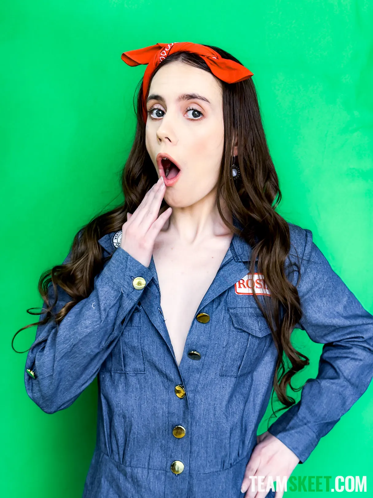 Sia Wood in 'The Mechanic's Tiny Assistant' from 'Team Skeet' (Photo 55) Team Skeet 'The Mechanic's Tiny Assistant' starring Sia Wood (Photo 55)
