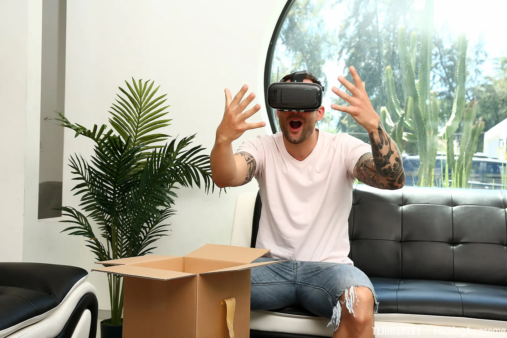 Sierra Nicole en 'Realidad alternativa' from 'Team Skeet' (foto 2) Team Skeet 'Realidad alternativa' protagonizando Sierra Nicole (foto 2)