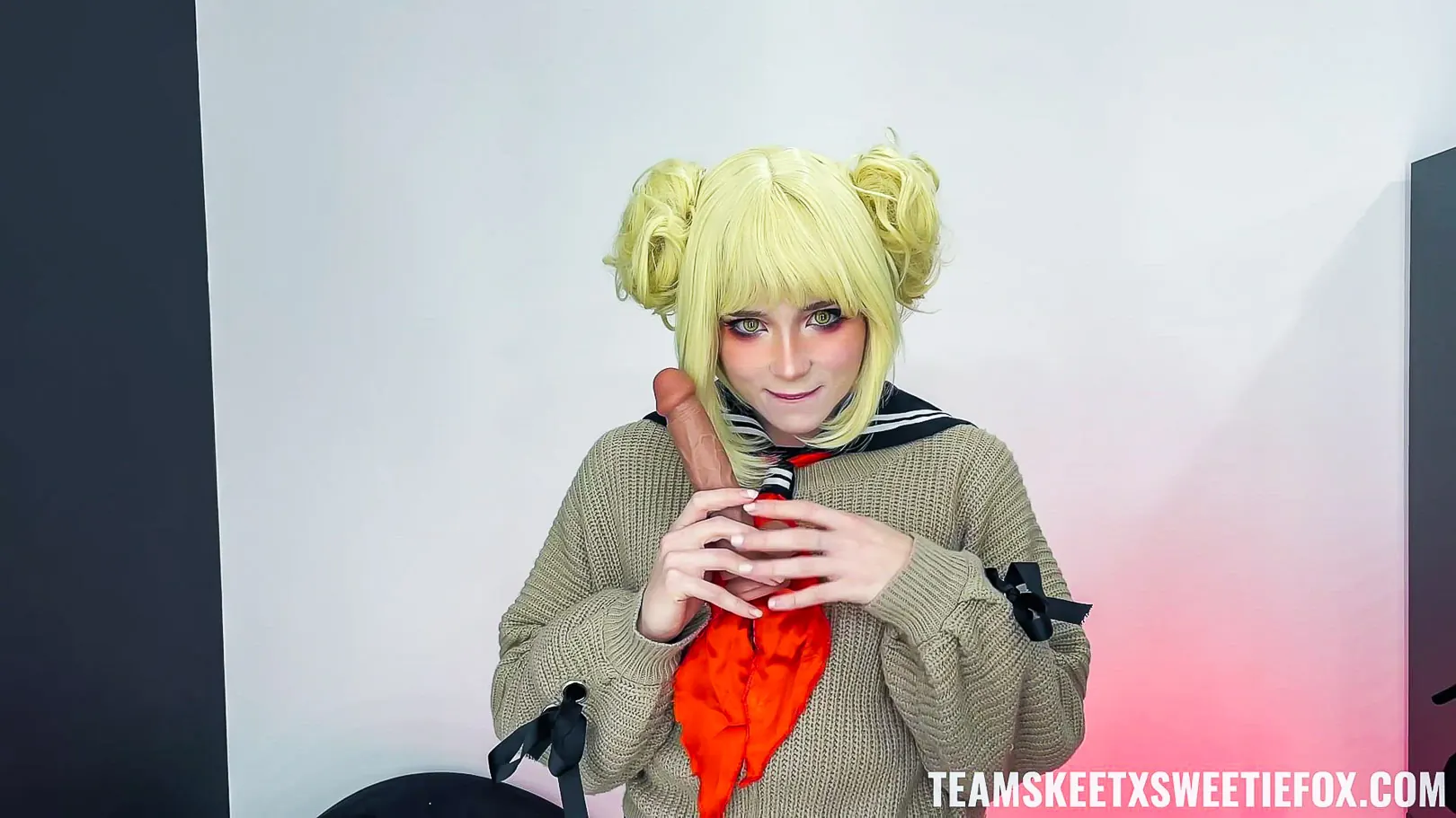 Team Skeet 'Young Cutie Craves Attention' starring Sweetie Fox (Photo 4)