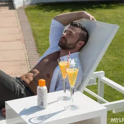 Tamara Grace en El ejercicio del campo minado (foto 40) Tamara Grace en 'Team Skeet' El ejercicio del campo minado (Miniatura 40)