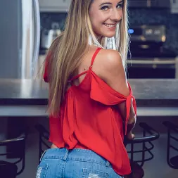 Tara Ashley in 'Team Skeet' Hot Tea (Thumbnail 10)