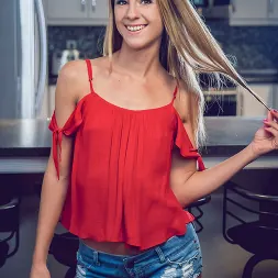 Tara Ashley in 'Team Skeet' Hot Tea (Thumbnail 11)