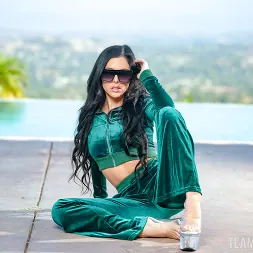 Theodora Day in 'Team Skeet' Drip Drop (Thumbnail 18)