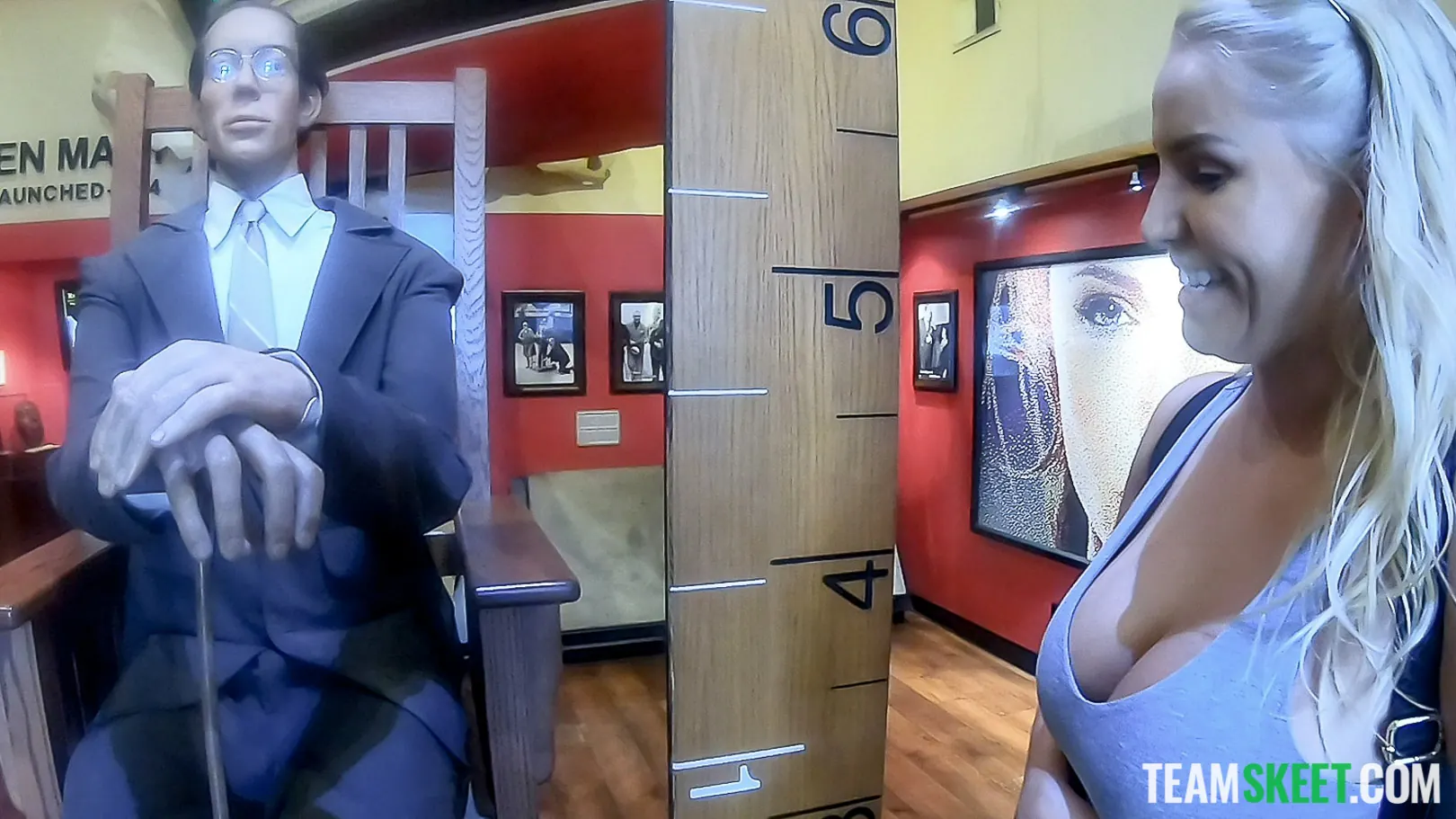 Team Skeet 'Chica gordita de Hollywood' protagonizando Vanessa Cage (foto 1)