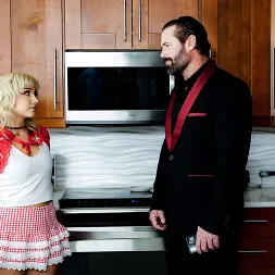 Venus Rivers in 'Team Skeet' A Magic Potion to Make His Dick Hard Happy Valentine's to Me! (Thumbnail 42)