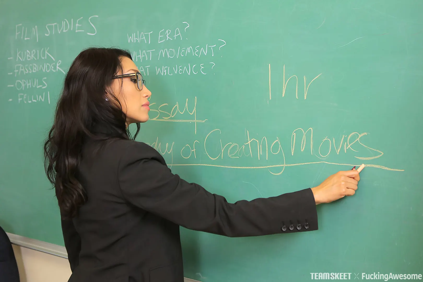 Team Skeet 'Tarea extra' protagonizando Vicki Chase (foto 2)