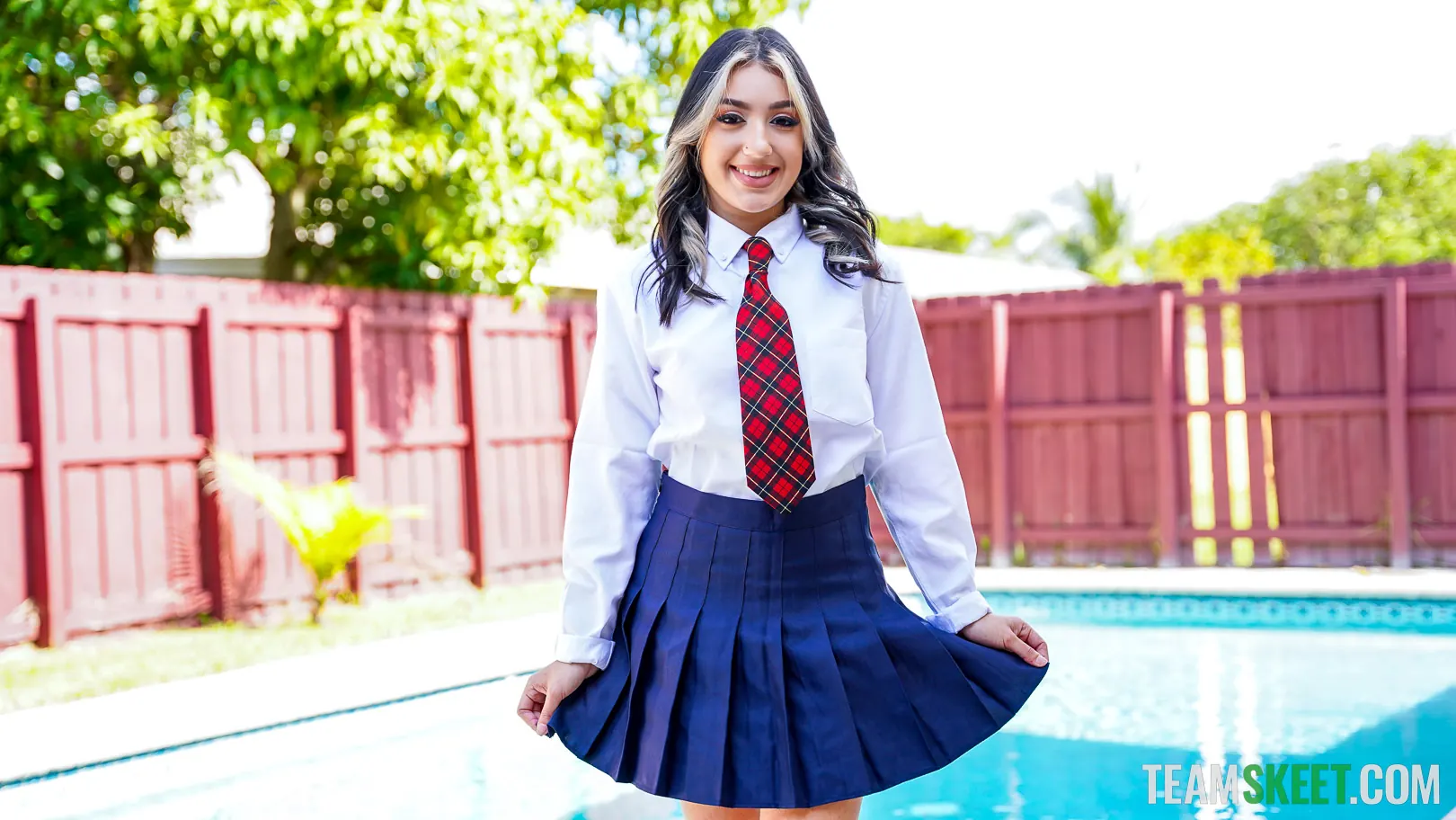 Team Skeet 'Concepto: Cría 3' protagonizando Violet Gems (foto 1)