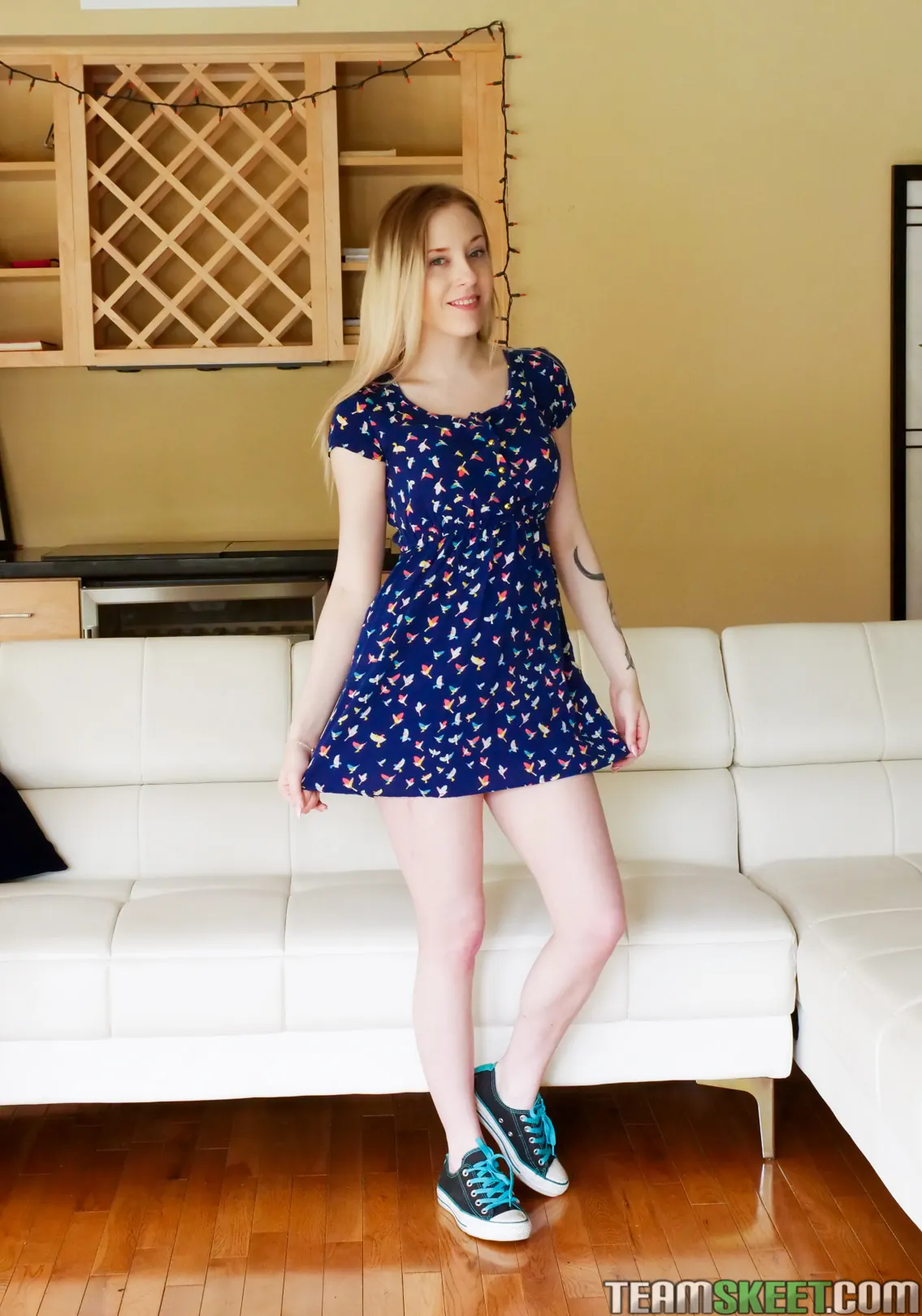 Violet October in 'A Handcuffed Secret' from 'Team Skeet' (Photo 1) Team Skeet 'A Handcuffed Secret' starring Violet October (Photo 1)